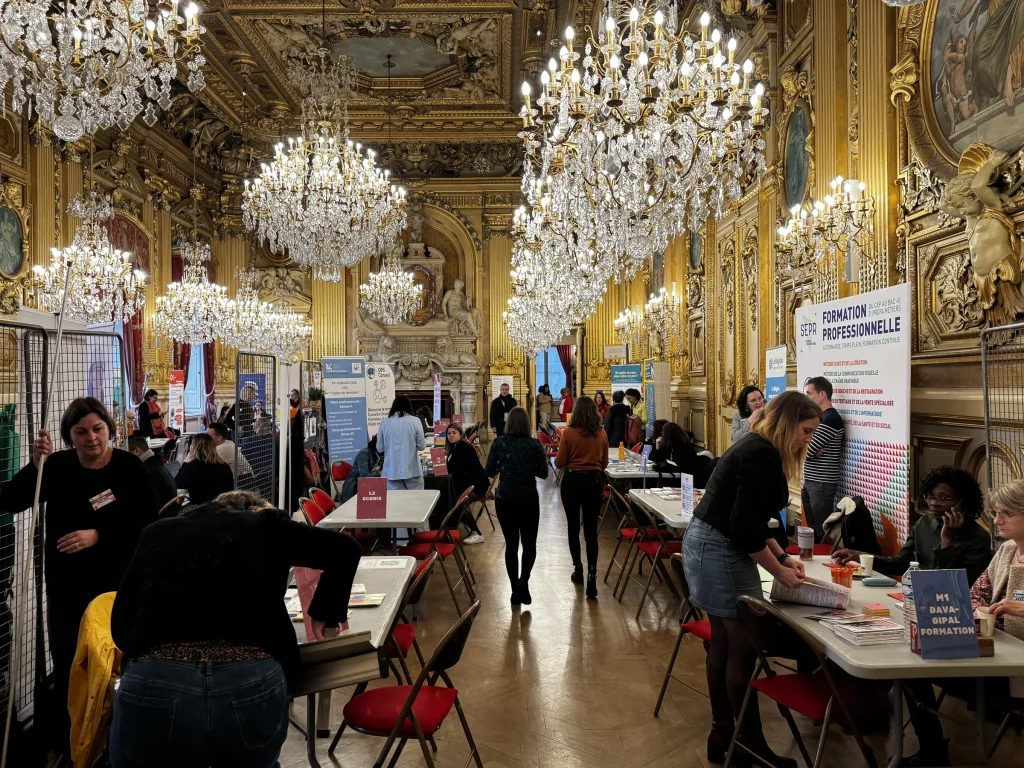 Séminaire d’entreprise : 6 informations à réunir avant le brief